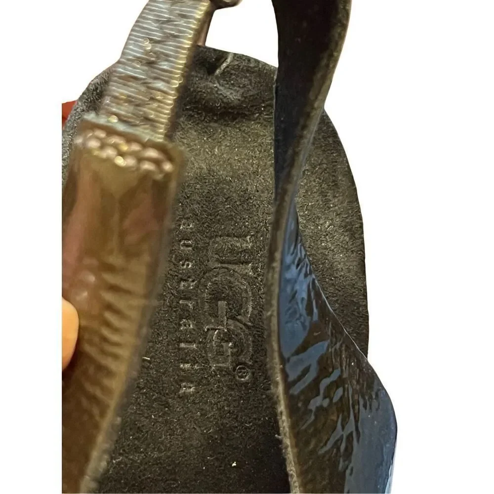 UGG elevate your